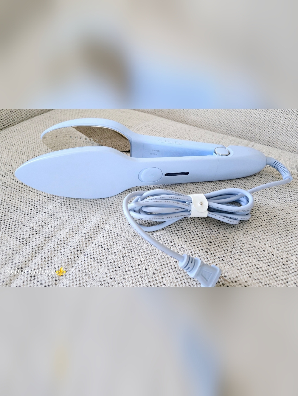 NORI Light Blue Portable  Press Handheld Steam Travel Iron